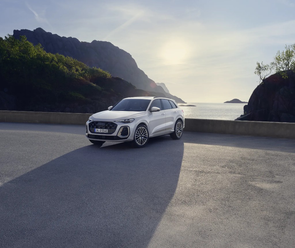 Audi Q5 SUV - Dòng xe nổi bật tại Audi Sài Gòn